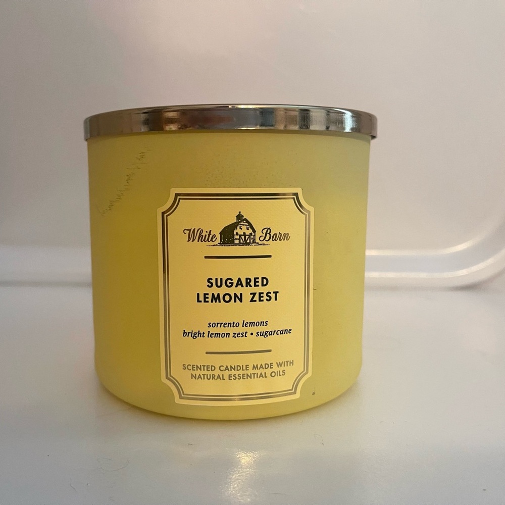 White Barn 3 wick candle Sugared Lemon Zest